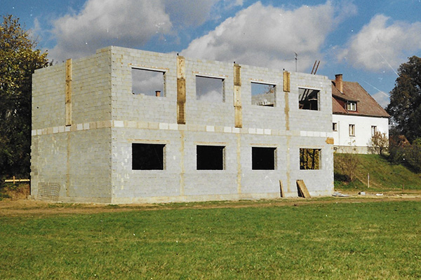 1990 Zubau Lagerhalle