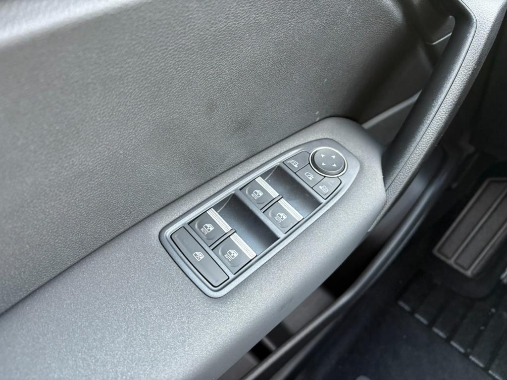 Mitsubishi Grandis 1,8 HEV Invite C AT 26 – Foto 18